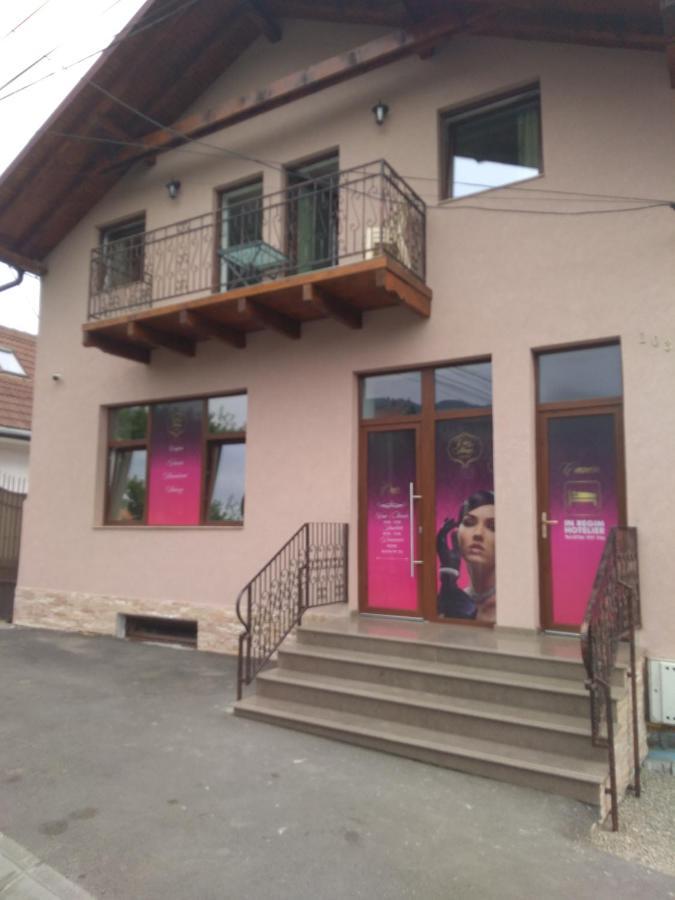 Cazare Regim Hotelier Zărneşti מראה חיצוני תמונה