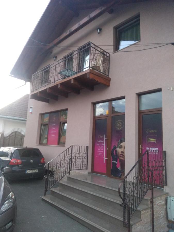Cazare Regim Hotelier Zărneşti מראה חיצוני תמונה