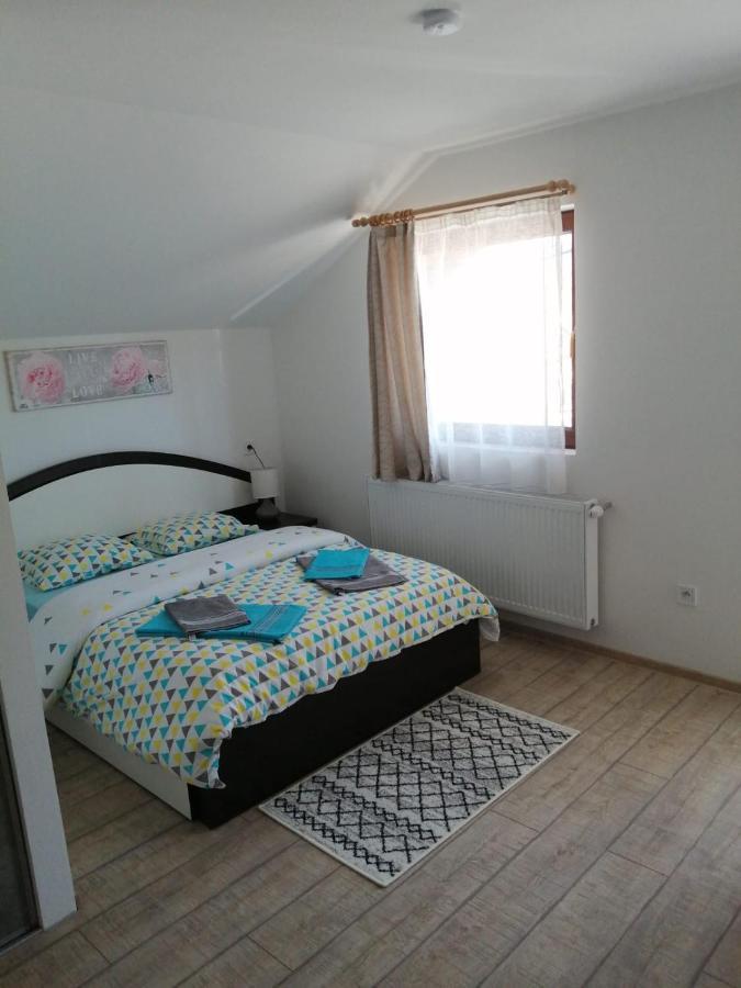 Cazare Regim Hotelier Zărneşti מראה חיצוני תמונה